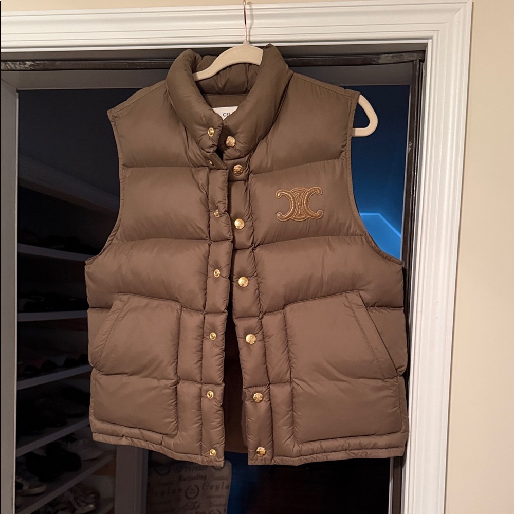 N w/out tags Celine bubble vest. Size 40